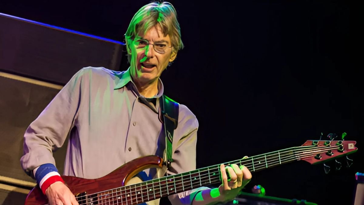 Phil Lesh's unique request on every stage!