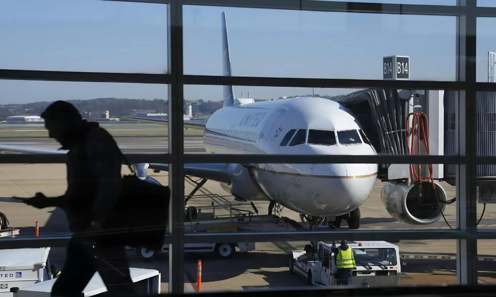 American Airlines' New Boarding System Targets Gate Crowding